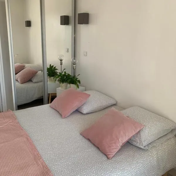 CASABINA Appartement entre Disney et paris, khách sạn ở Chelles