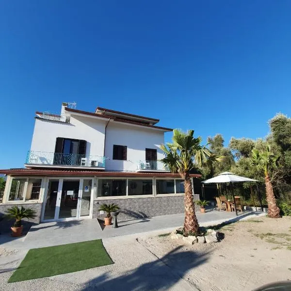 Ohana B&B, hotel v destinácii Lido Di Fondi