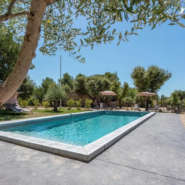 Mas la Chêneraie Lourmarin - Au calme, à 10 mn du centre ville à pied, hotel v destinaci Lourmarin