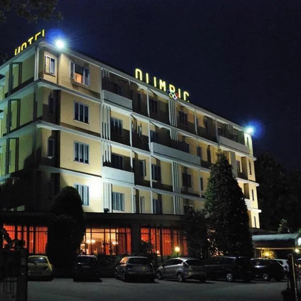 Hotel Olimpic, ξενοδοχείο στο Καστέλ Ματζιόρε