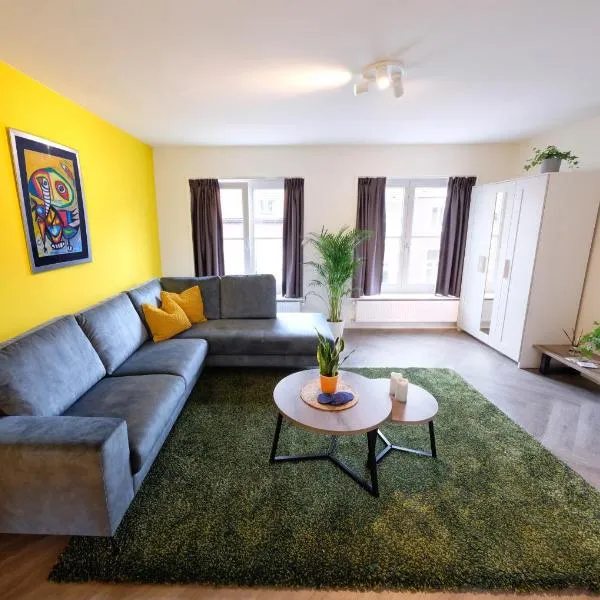 Fantastic 90m2 Two-Bedroom Apartment with Terrace - WA7B, hotel v destinaci Tiel