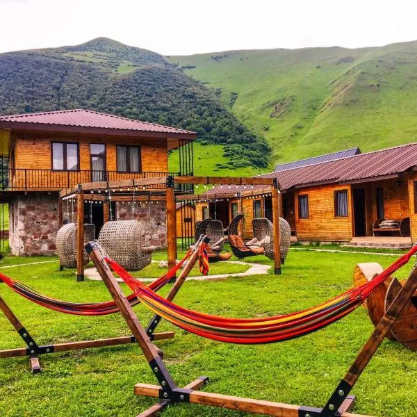 Hotel Migu Yard, khách sạn ở Kazbegi