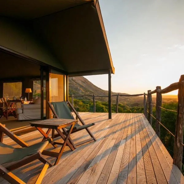 HillsNek Safari Camp – Amakhala Game Reserve, hotel in Amakhala Game Reserve