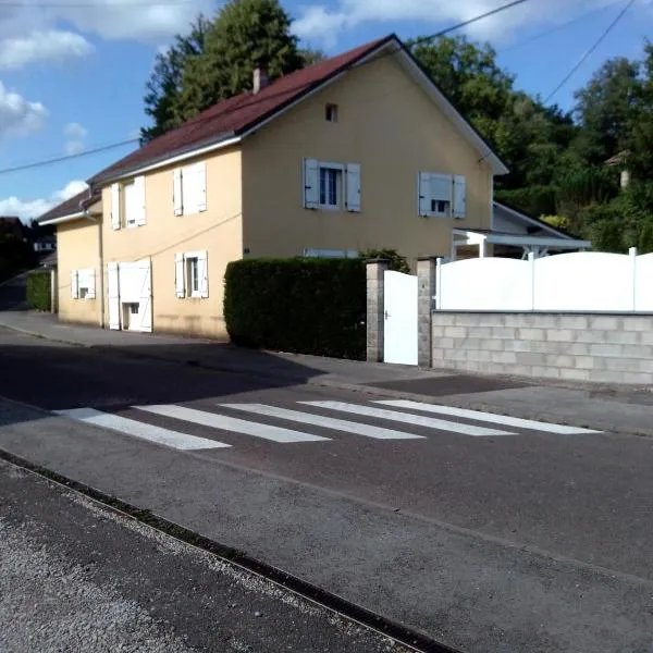 LE JR 70 Relais Motards, hôtel à Faymont