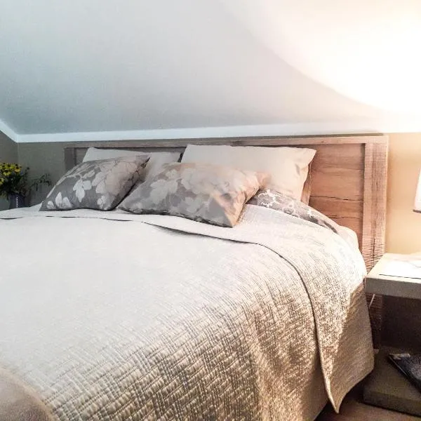 Pihtla tee külaliskorter 2, hotel din Kuressaare