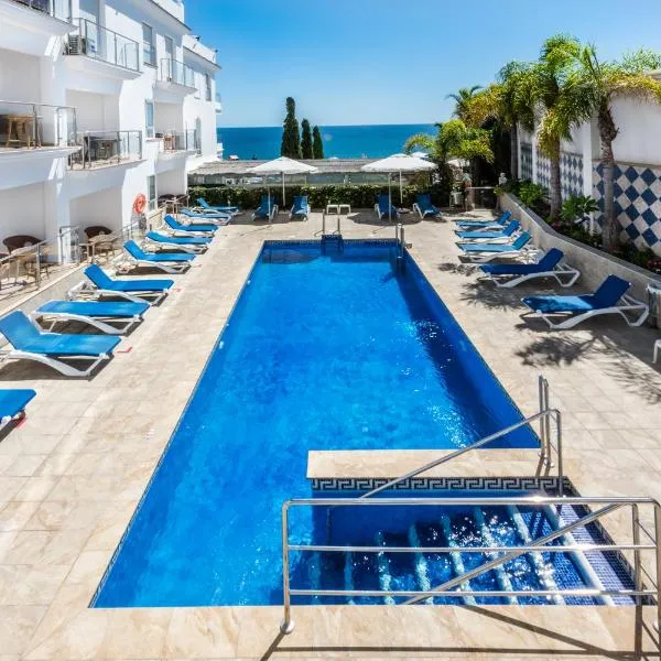 Toboso Apar - Turis, hotel Nerjában