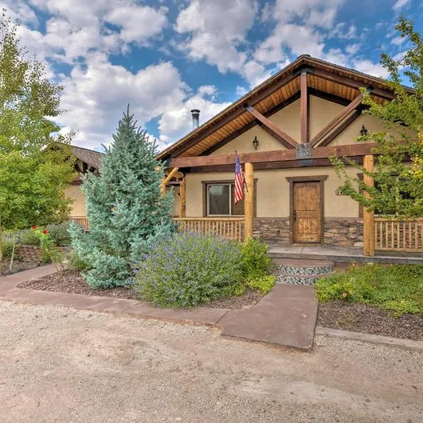 Secluded Sterling Abode Near Palisade State Park!, hotel v destinaci Sterling