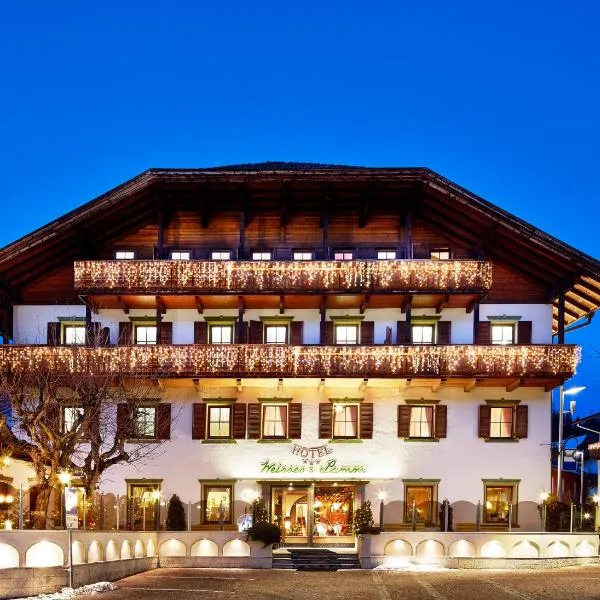 Hotel Weisses Lamm, ξενοδοχείο σε Monguelfo