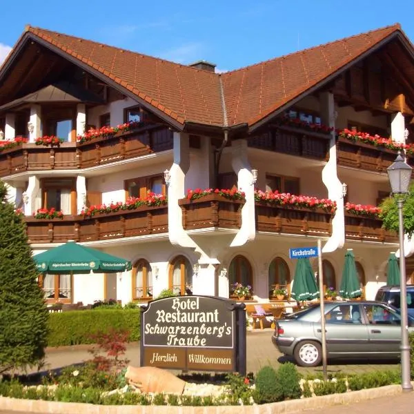 Hotel Schwarzenbergs Traube, hotel v mestu Glottertal