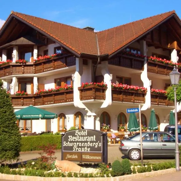 Hotel Schwarzenbergs Traube: Glottertal şehrinde bir otel