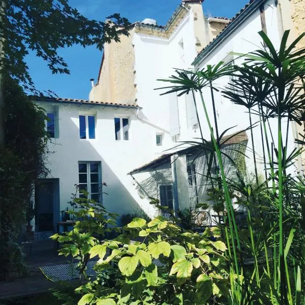 MAISON MATEJEWSKI chambre d'hôtes avec jardin, hotel di Blaye