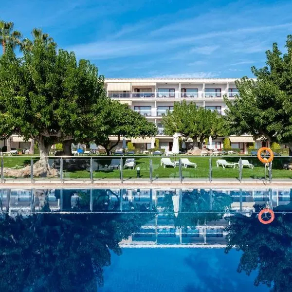 パラドール デ ネルハ（Parador de Nerja）、ネルハのホテル