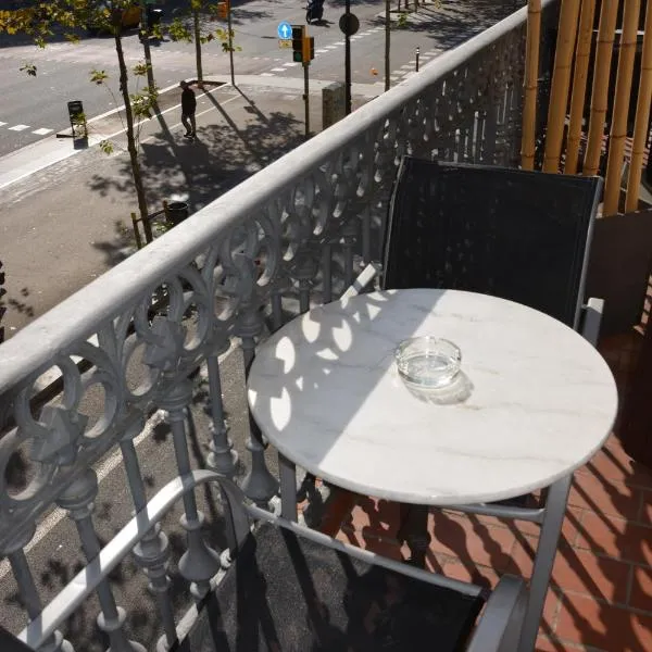 Center Gran Via, готель у Барселоні