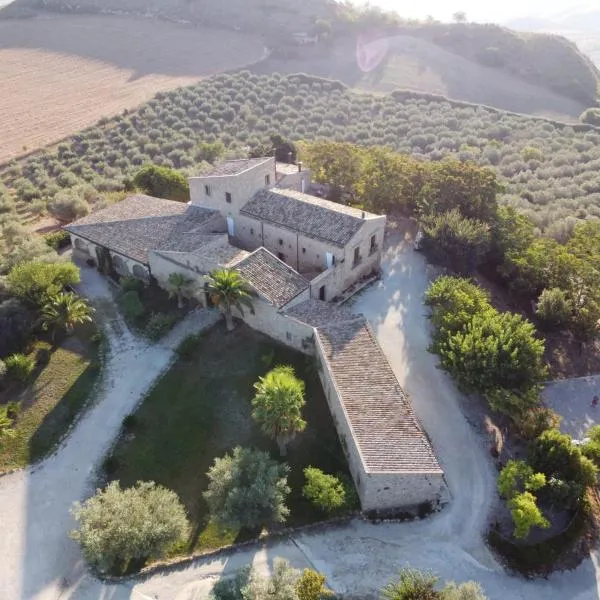 Agriturismo Baglio Pollicarini, hotell sihtkohas Pergusa