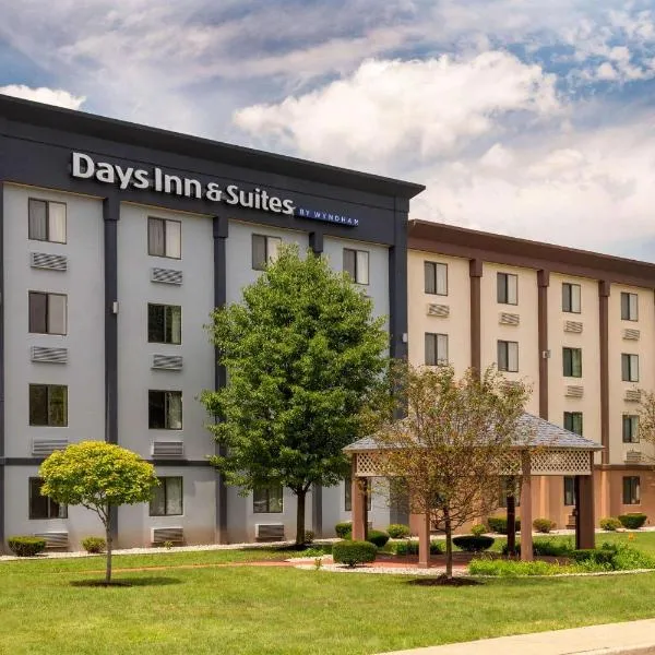 Days Inn and Suites by Wyndham Hammond, IN、ハモンドのホテル