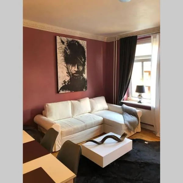 Perfekter Altbaucharme in zentraler Lage !, hotel v destinaci Kiel