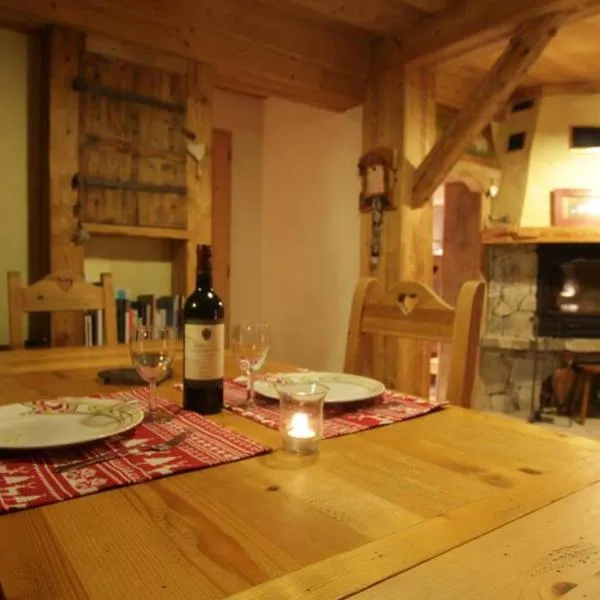 appartement cozy dans chalet 6 pers voiture 4 roues motrice a dispo, hotel v destinácii La Clusaz