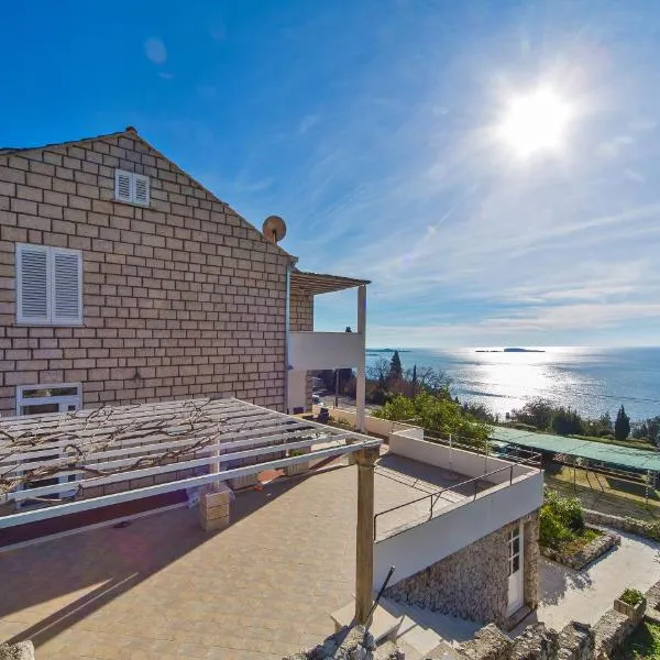 Villa Narona, hotel v Mlini