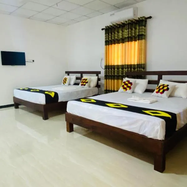 Hotel Surasa, hotel a Kurunegala