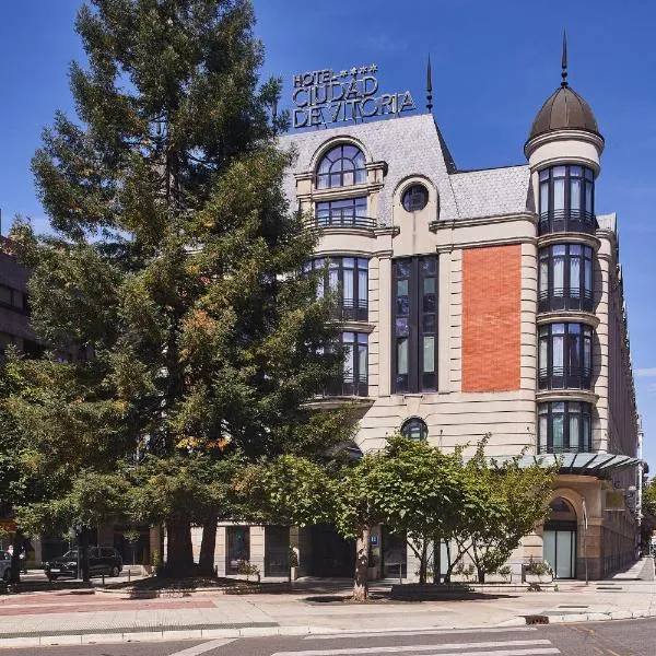 Silken Ciudad de Vitoria, hotel a Vitòria