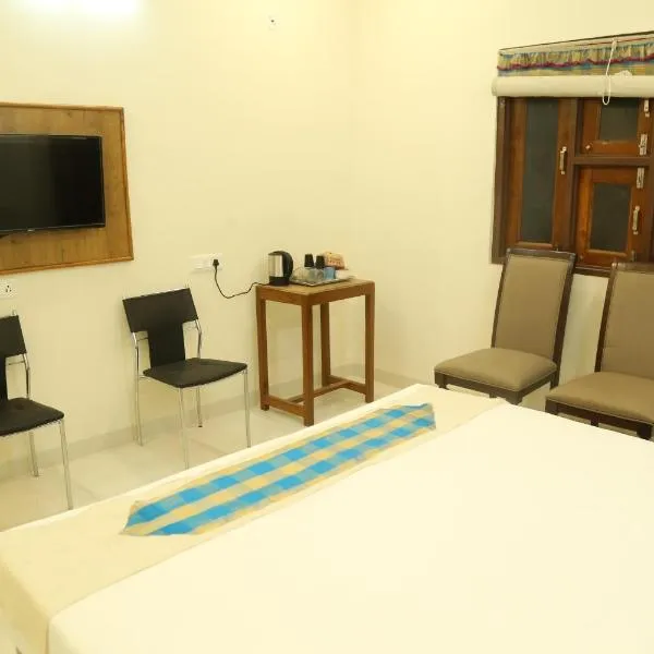 Aamantran At Fort Maheshwar, hotel v destinaci Maheshwar