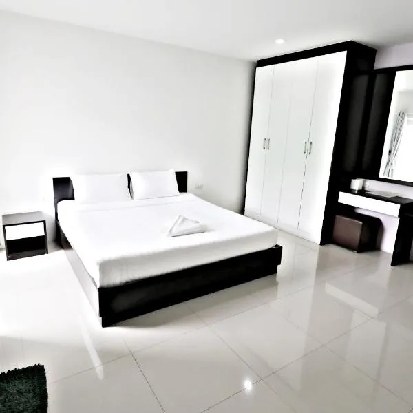 Hua Hin Irooms, хотел в Хуа Хин