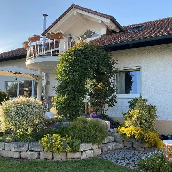 Ferienwohnung Bellissima, hotel en Ering