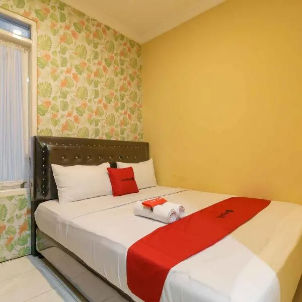 RedDoorz Syariah near Jam Gadang Bukittinggi 2, hotel v destinaci Bukittinggi