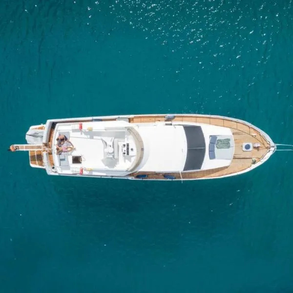 Sea BaronIV "BedsonBoat", Hotel in Vittoriosa