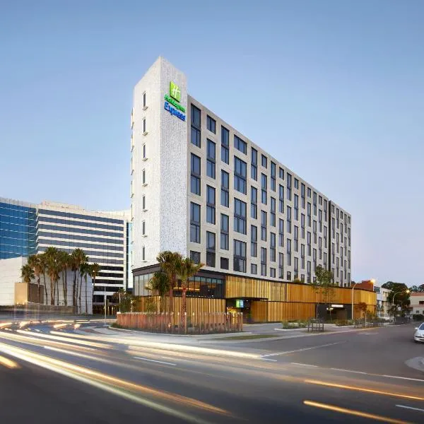 Viesnīca Holiday Inn Express Sydney Airport, an IHG Hotel Sidnejā