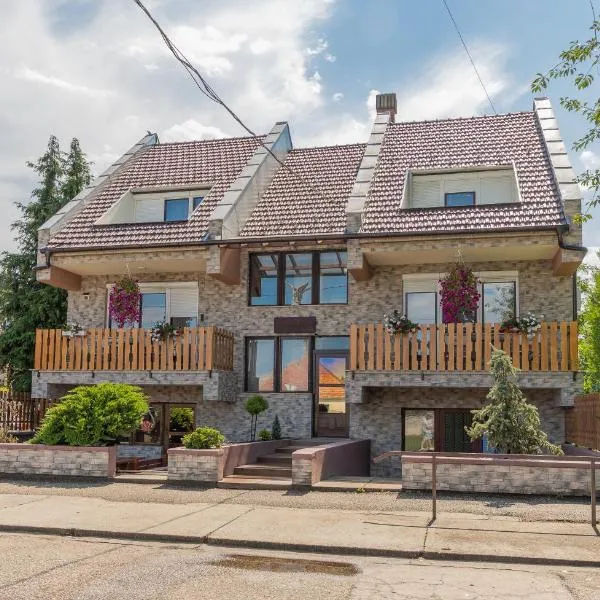 Fortuna Vendégház, hotel v destinácii Kiskunhalas