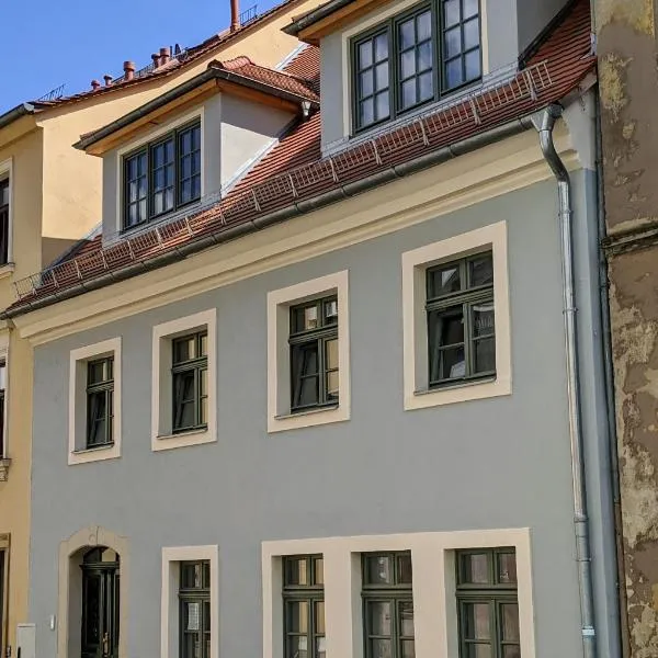Gut schlafen in der Innenstadt von Zittau - Ferienwohnungen IO19, hotel din Zittau