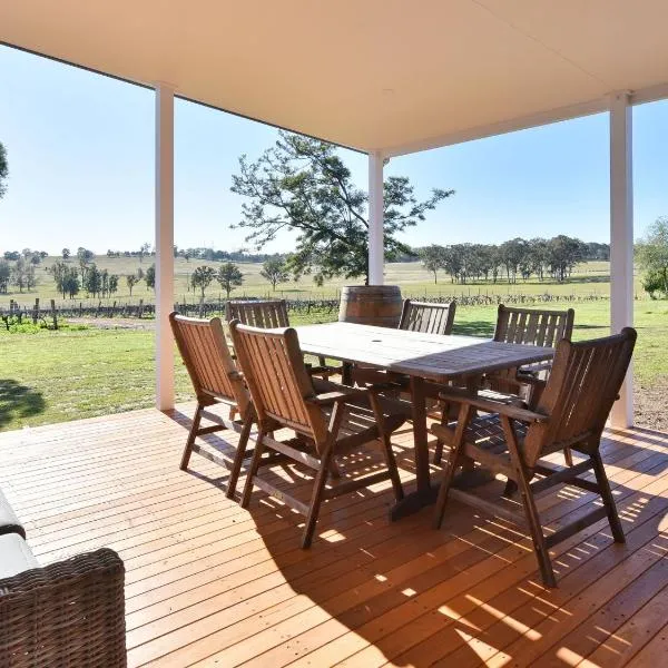 Kinloch Cottage Stunning Stay on Daisy Hill Vineyard, hotel di Pokolbin