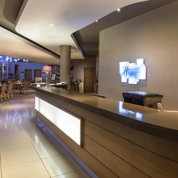 Holiday Inn Express Sandton-Woodmead, an IHG Hotel, hotel v destinaci Johannesburg