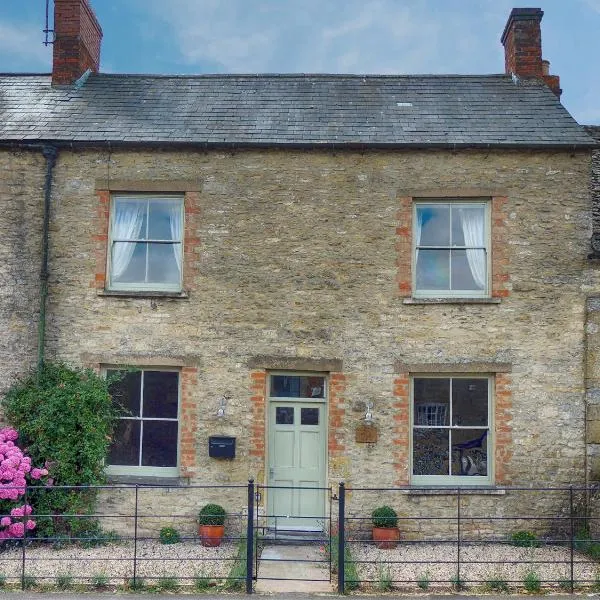 Rathbone Cottage - Pets Stay for Free, hotel in Stow on the Wold