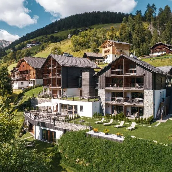 Les Dolomites Mountain Lodges, hotell i San Martino in Badia