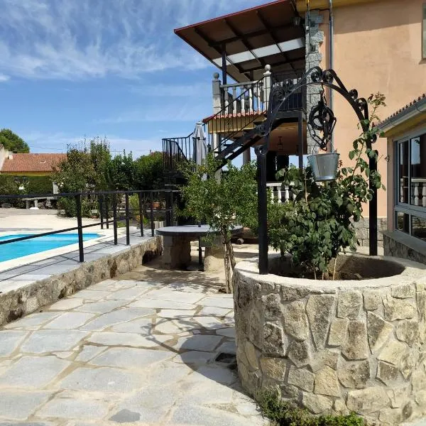 Casa Rural Mi Descanso, hotel in Valdefuentes de Sangusín