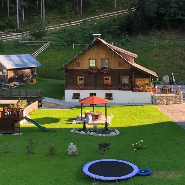 Eggerhof, hotel ve Flattachu