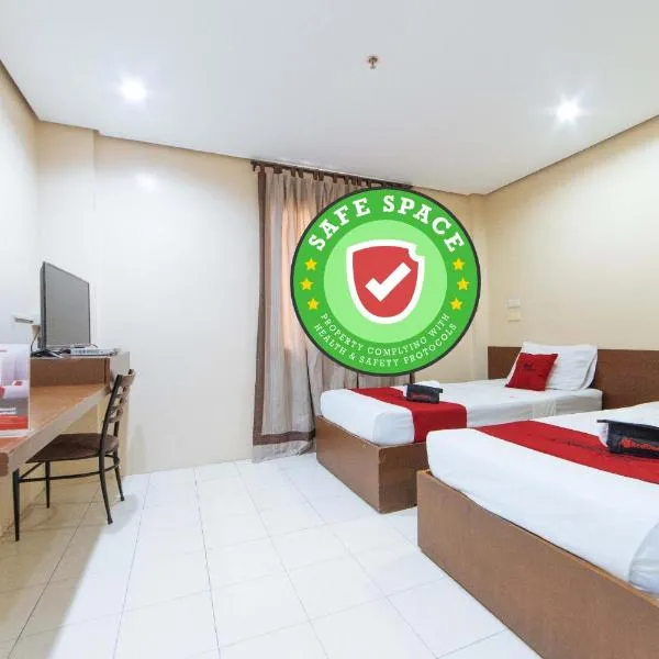 RedDoorz near Olongapo Bus Terminal، فندق في اولونجابو