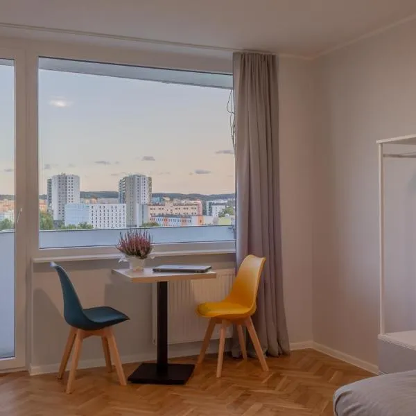 INITIUM rooms - Pokoje na wynajem - Obrońców Wybrzeża 4D, ξενοδοχείο στο Γκντανσκ