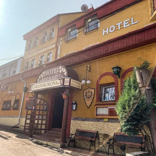 Aranykorona Hotel, hotel in Szikszó