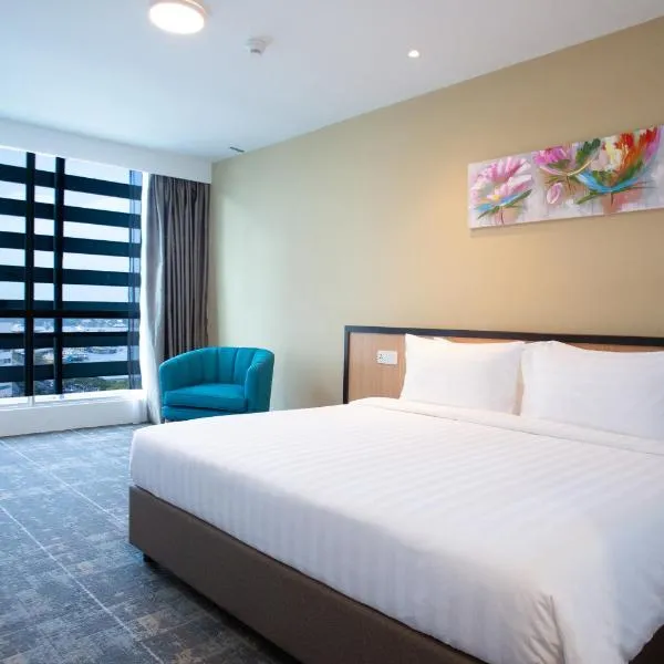 Hotel 7 Suria: Kota Kinabalu şehrinde bir otel