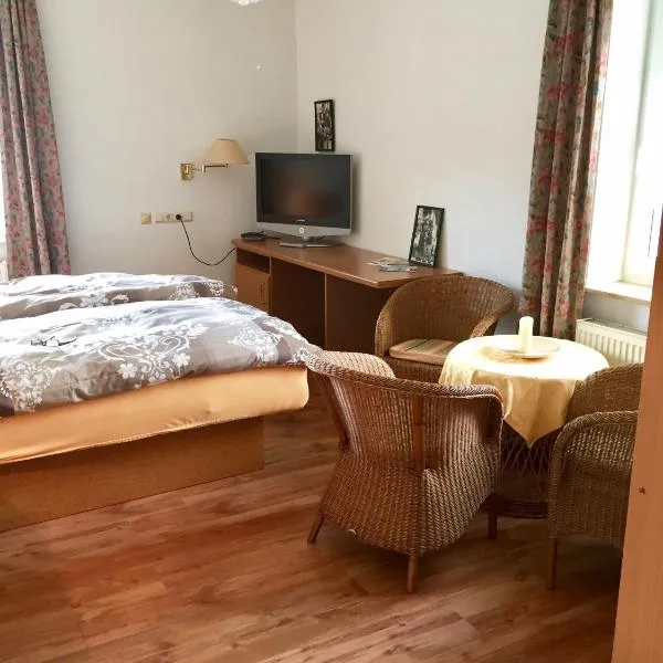 28 qm Apartments am Rosengarten, hotel v destinaci Bad Elster