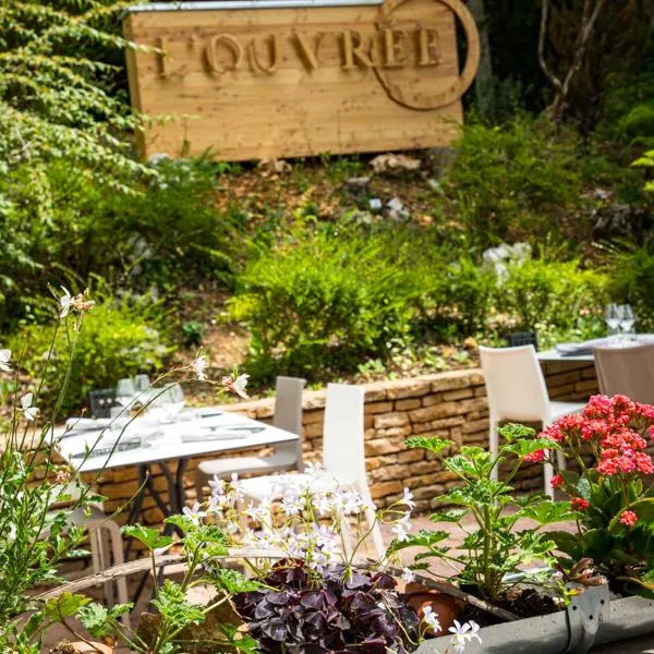 Hôtel L'Ouvrée, hotel v destinaci Savigny-lès-Beaune
