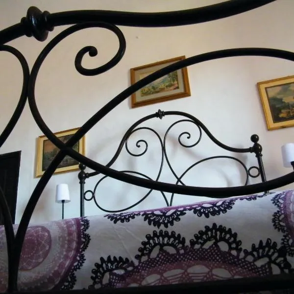 B&B Il Glicine, hotel v destinaci Montefollonico