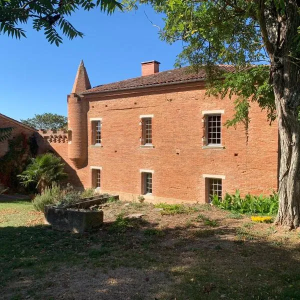 Manoir du Bouyssou, hotel v destinaci Cintegabelle