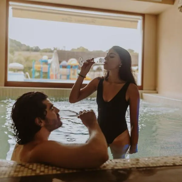 Halanus Hotel And Resort, hotel Alannóban