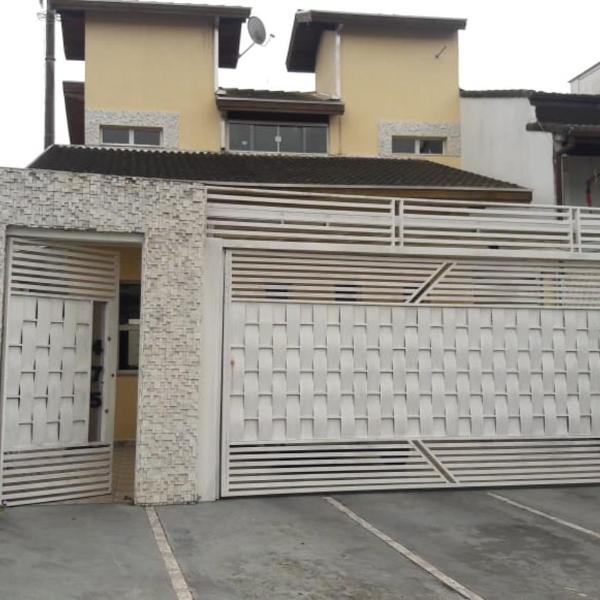 Casa com piscina Martim de Sá