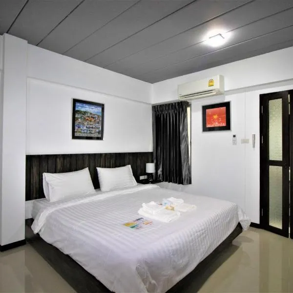 The 168 Gallery Residence and Hotel, hotel en Chiang Mai
