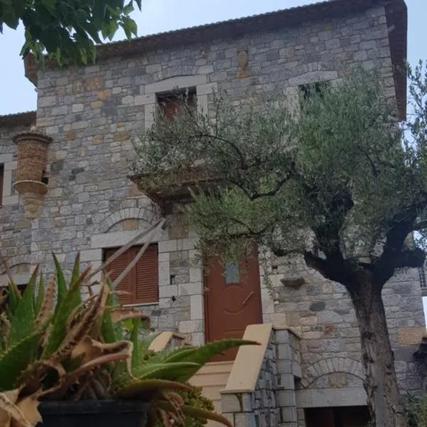 Chioureas apartments, hotel in Levktron